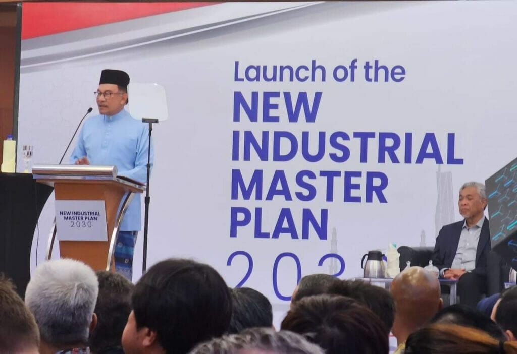 NIMP 2030: Empowering SMEs and Boosting Malaysia's Competitiveness