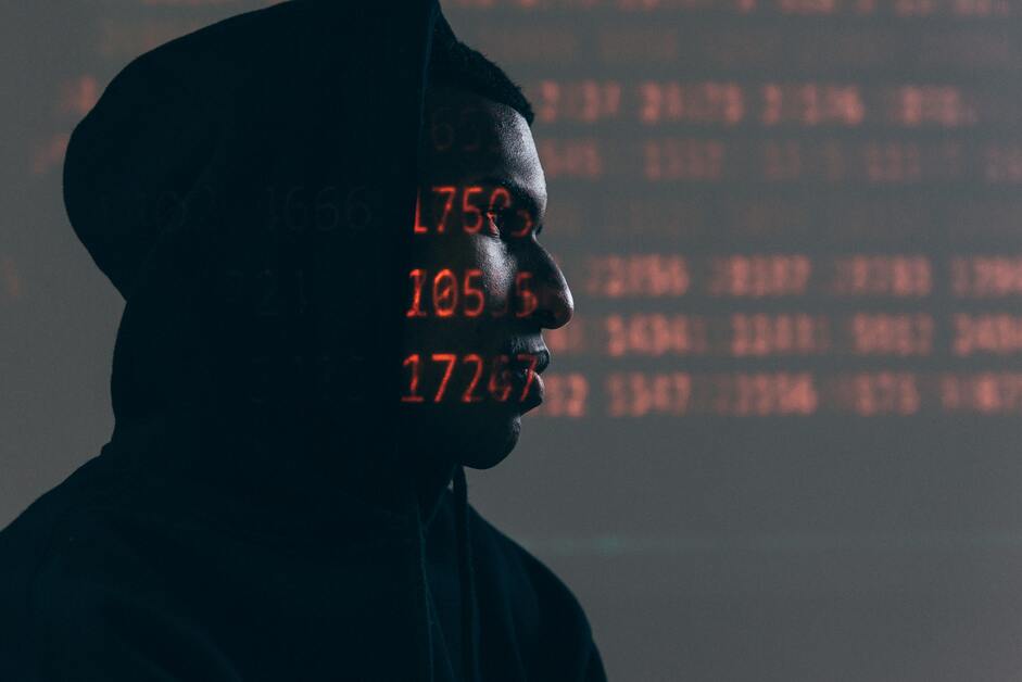 Biometrics in Cybersecurity: 3 Reasons Why It Is Better 1 biometrics in cybersecurity threat